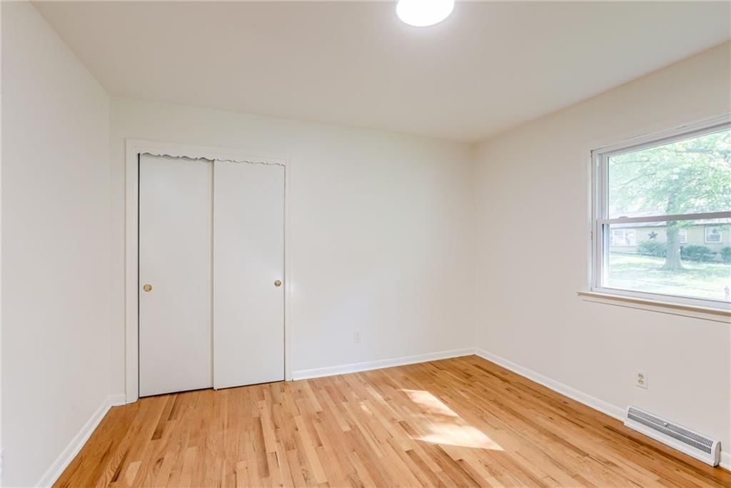 4401 E 104th Street — photo 18