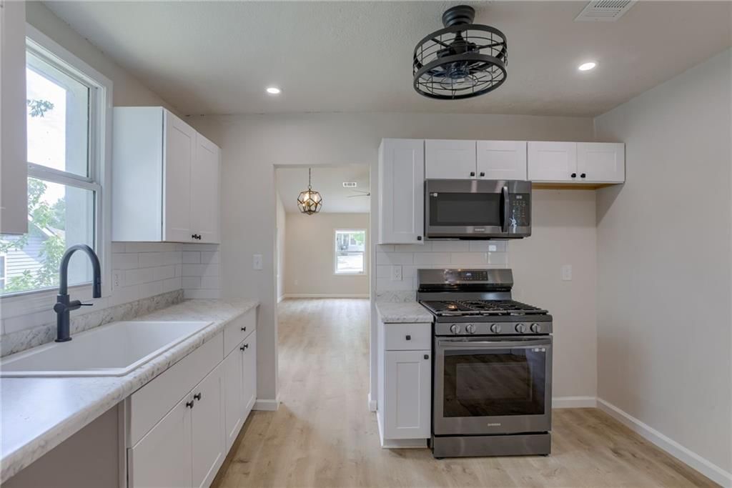 812 S Saville Street — photo 9