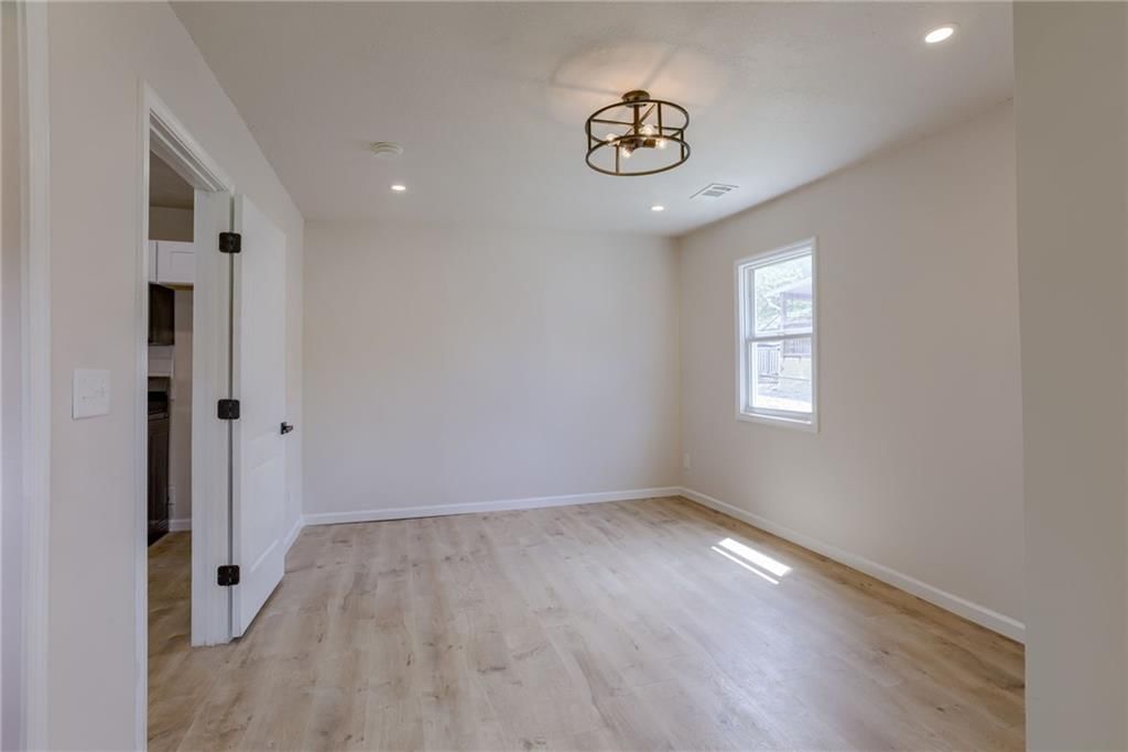 812 S Saville Street — photo 14