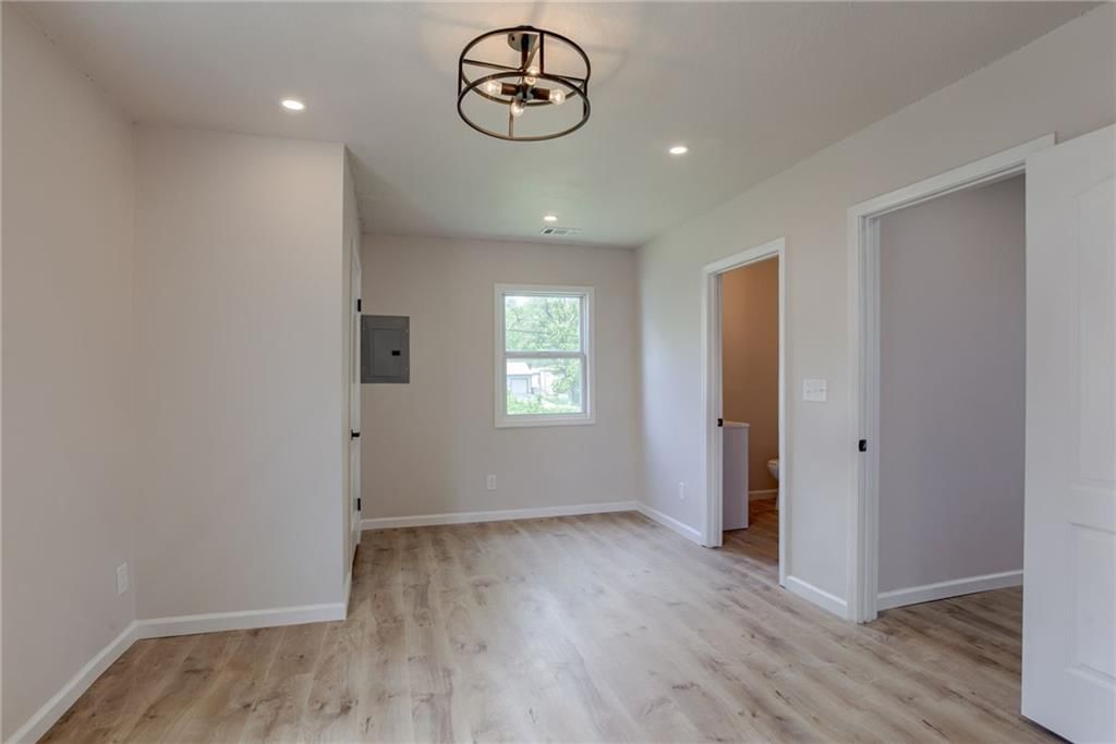 812 S Saville Street — photo 15