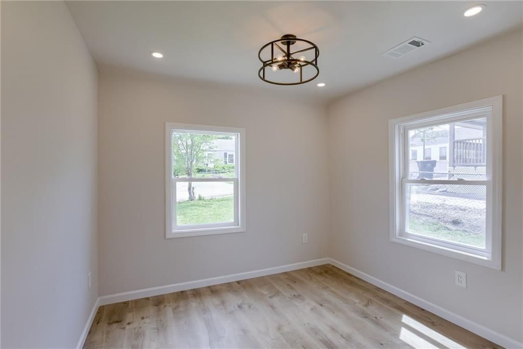 812 S Saville Street — photo 18