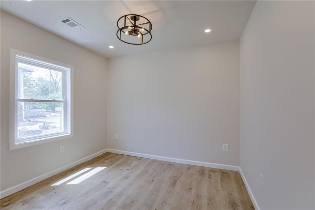 812 S Saville Street — photo 21