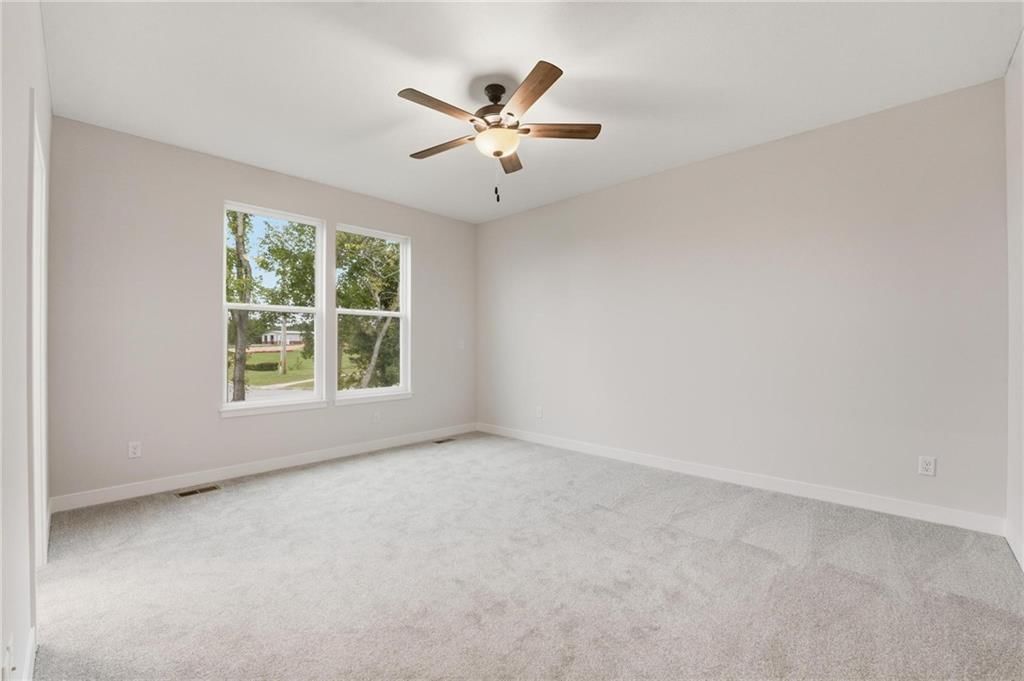 409 SW Hawthorne Lane — photo 19