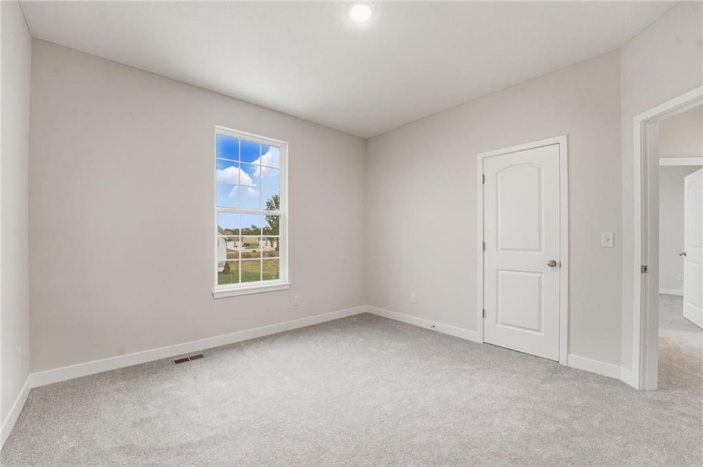 409 SW Hawthorne Lane — photo 27