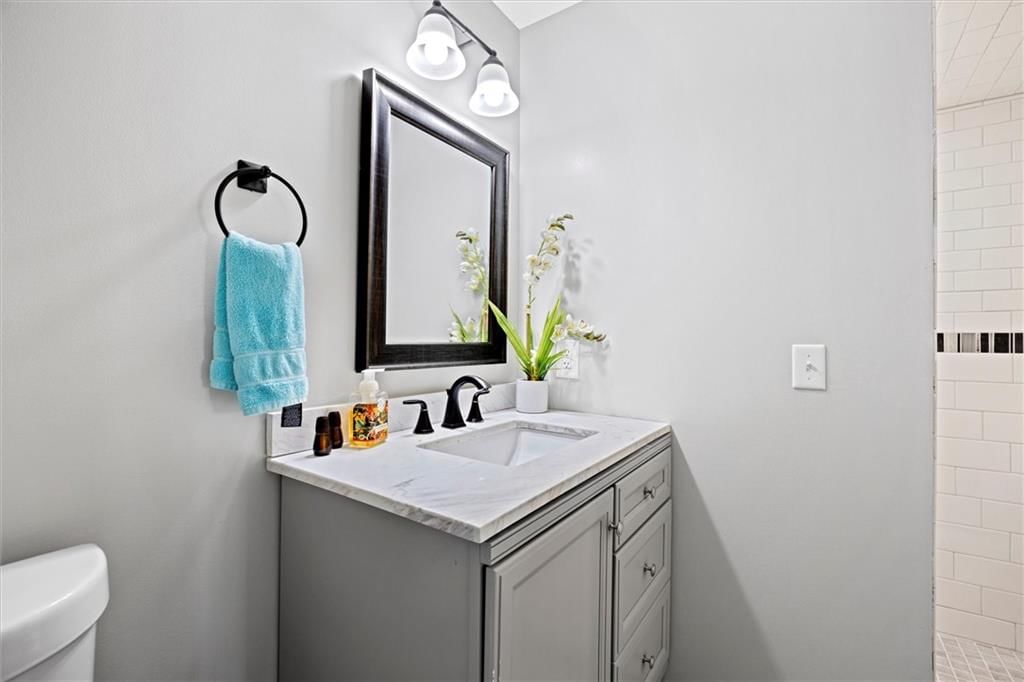 17955 Highview Road — photo 35