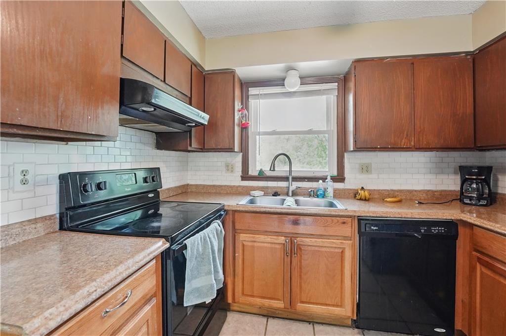 7905 NW 85th Terrace — photo 12