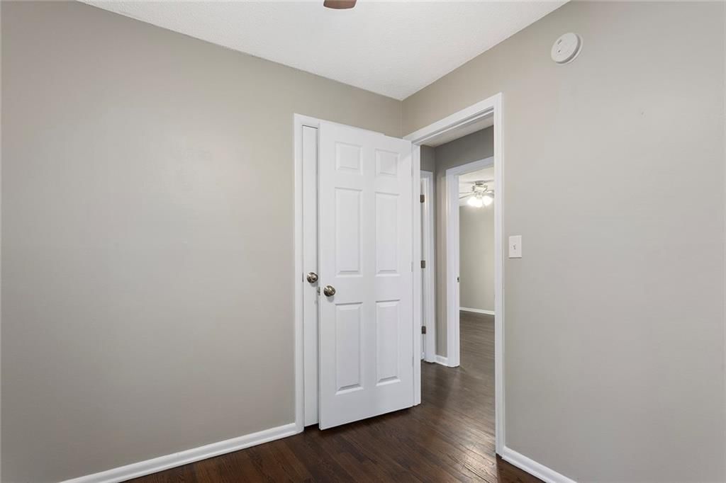8218 Ruskin Way — photo 14