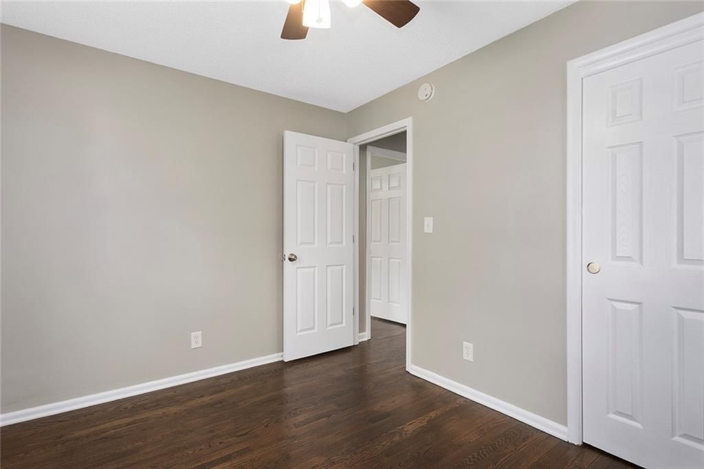 8218 Ruskin Way — photo 16