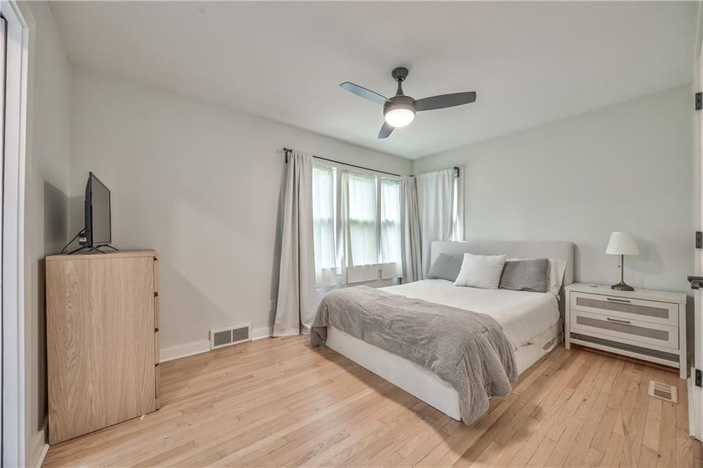 8121 W 55th Terrace — photo 11