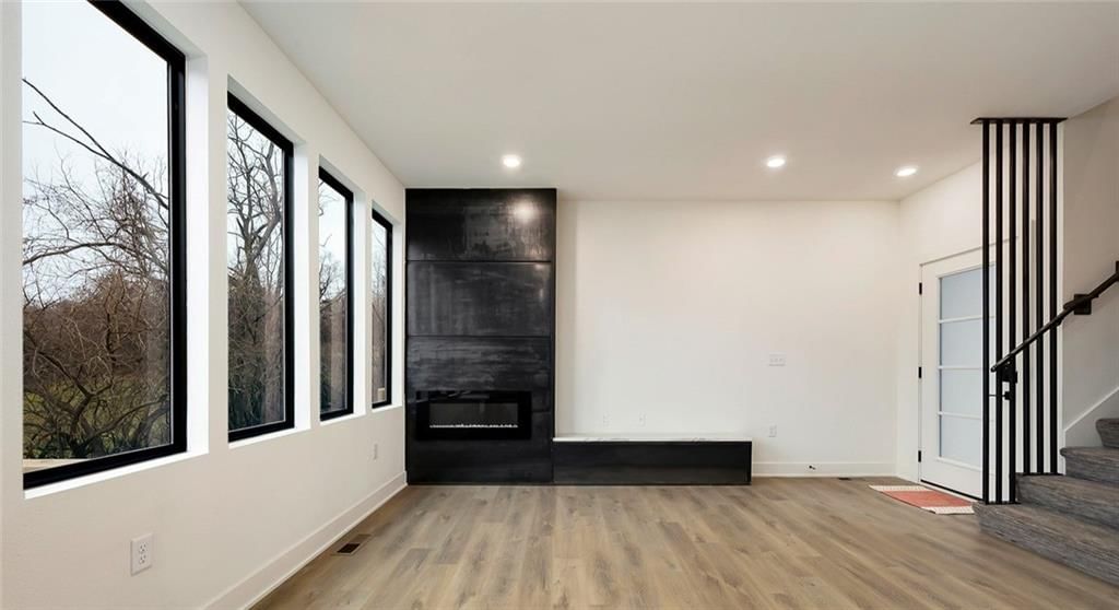 8200/8202, 8206 E 65th Street — photo 11