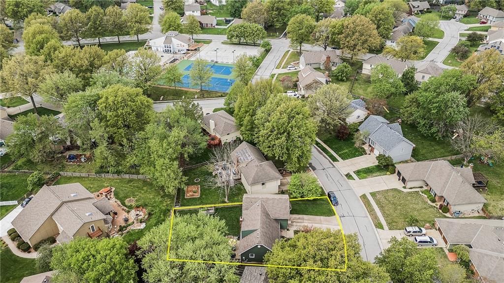 1135 Columbus Street — photo 3