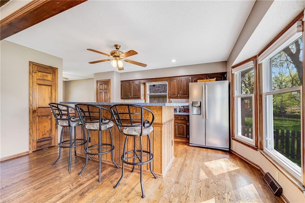 1135 Columbus Street — photo 11