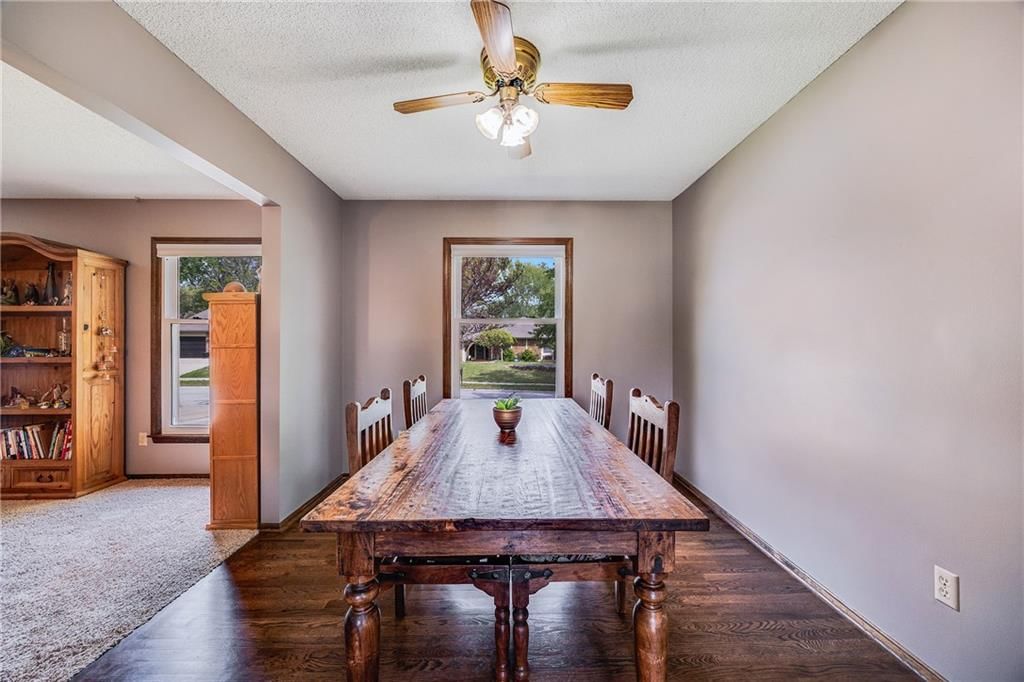 1135 Columbus Street — photo 14