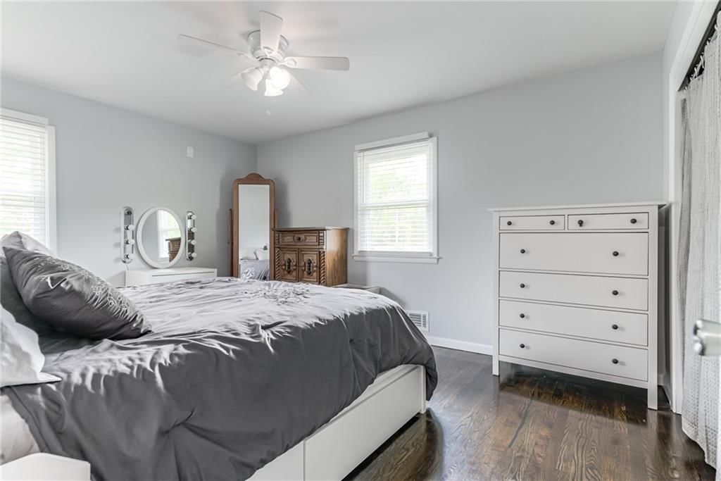 3107 S Northern Boulevard — photo 16