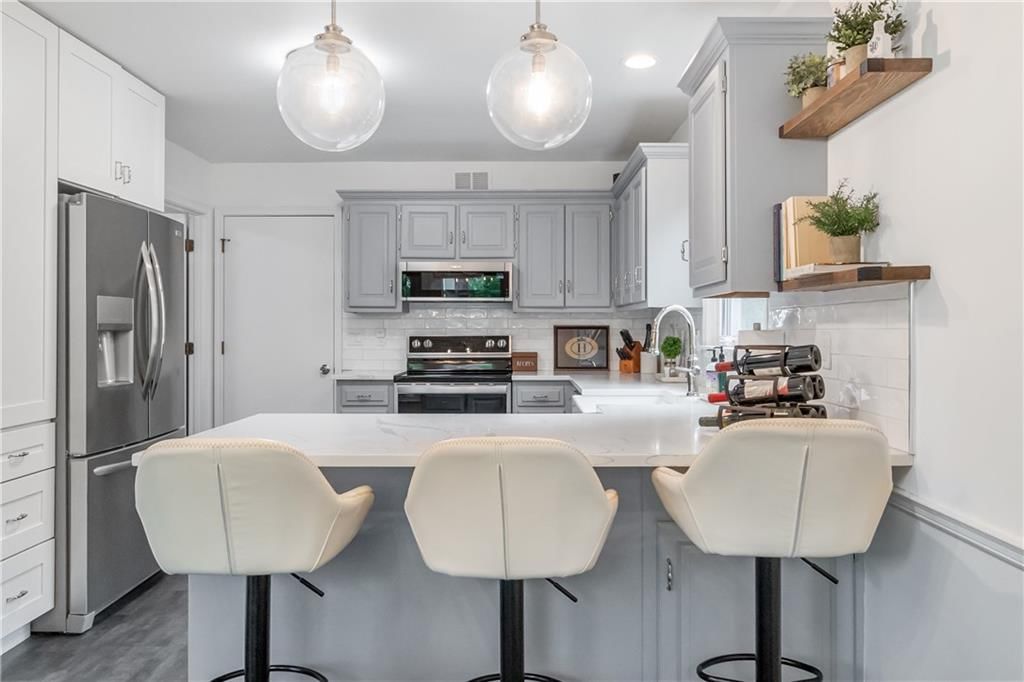 10554 Bradshaw Street — photo 12