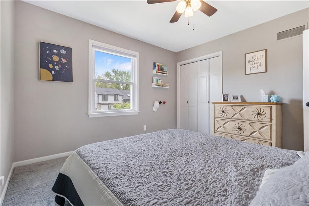 10554 Bradshaw Street — photo 27