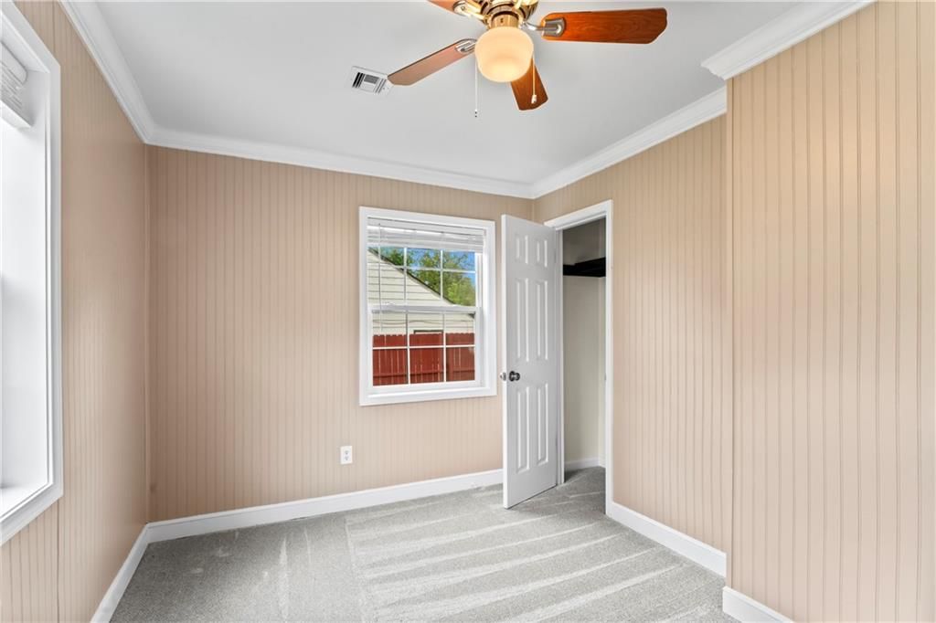 5217 Woodend Avenue — photo 7