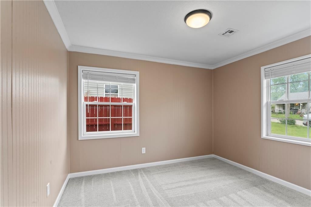 5217 Woodend Avenue — photo 13
