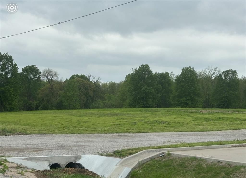 00 Leawood Drive — photo 2