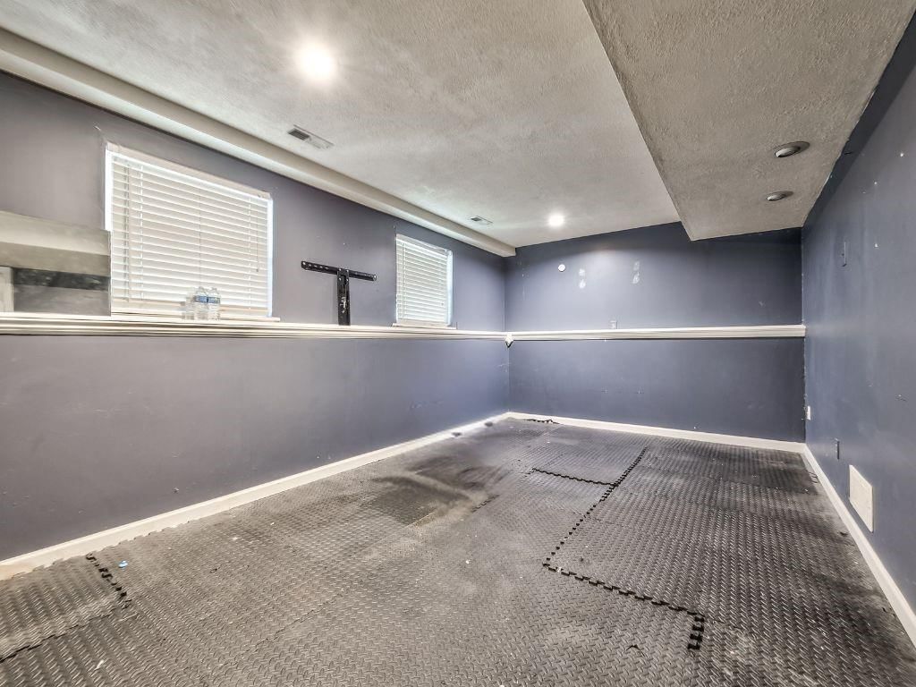 1904 NW HARBOR Place — photo 6
