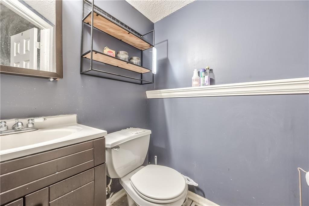 1904 NW HARBOR Place — photo 13