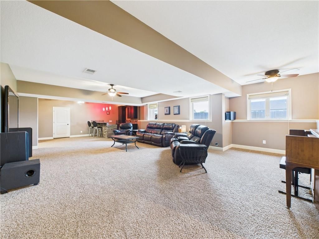1808 Meadow Lane — photo 42