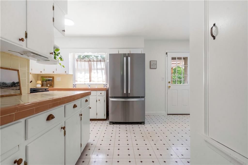 4408 Norwood Avenue — photo 11