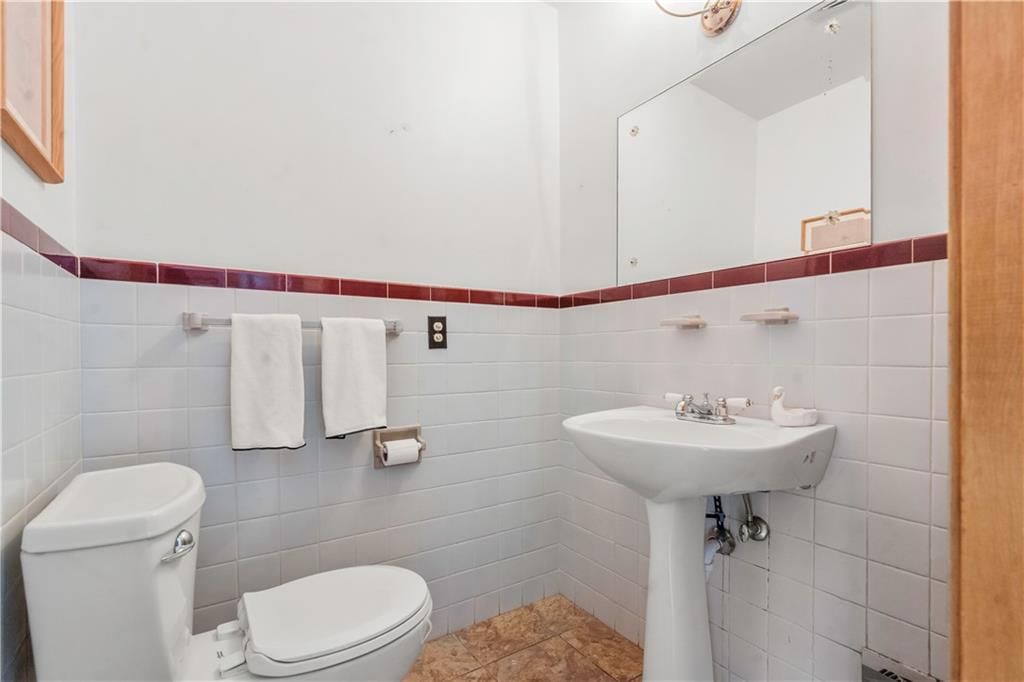 4408 Norwood Avenue — photo 17