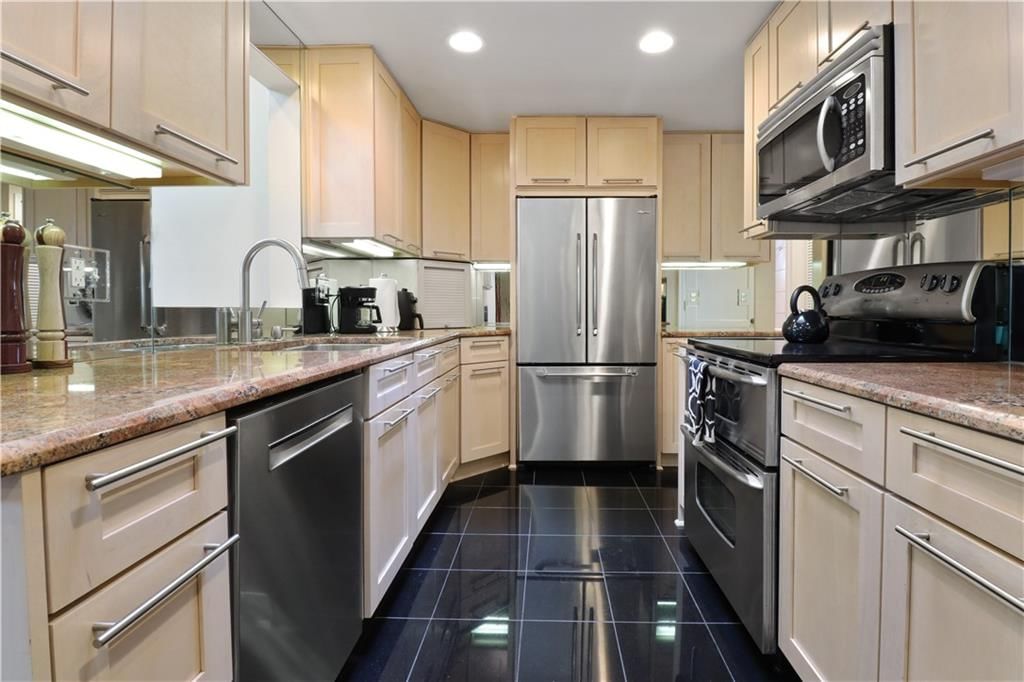 3912 W 68th Street — photo 24