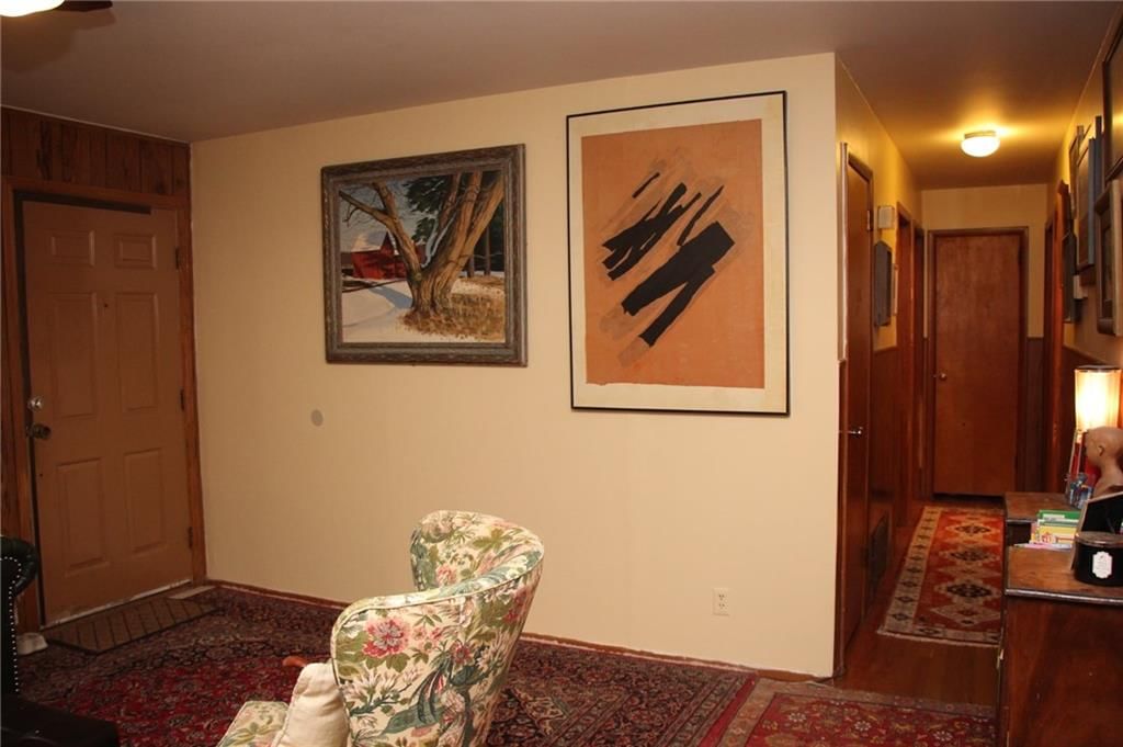 8616 Winchester Avenue — photo 7
