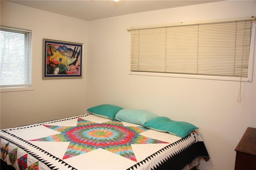 8616 Winchester Avenue — photo 14