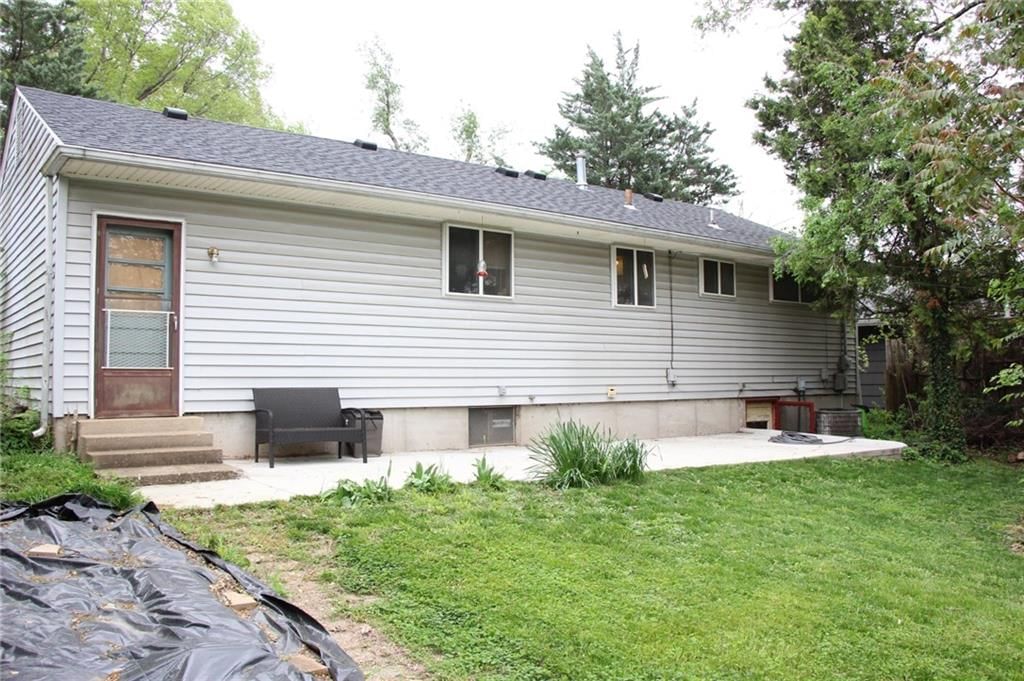 8616 Winchester Avenue — photo 18