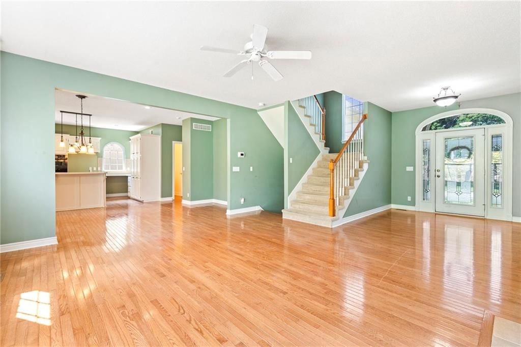 21710 W 61st Street — photo 5