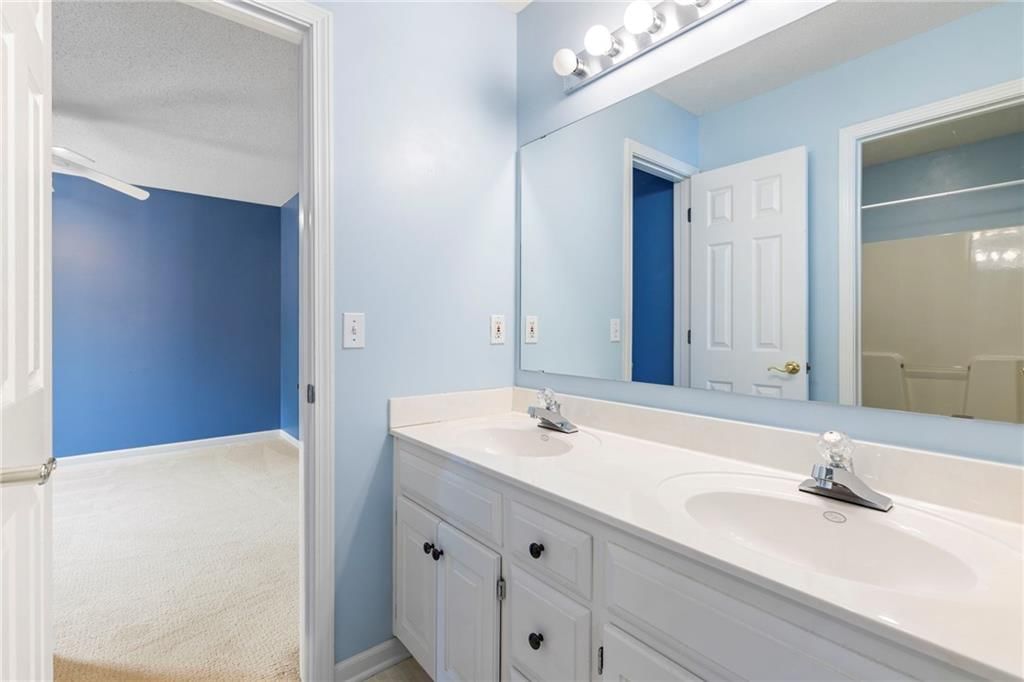 21710 W 61st Street — photo 14