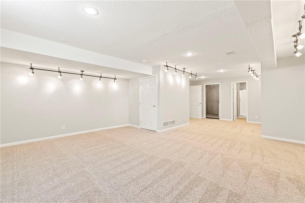 21710 W 61st Street — photo 22