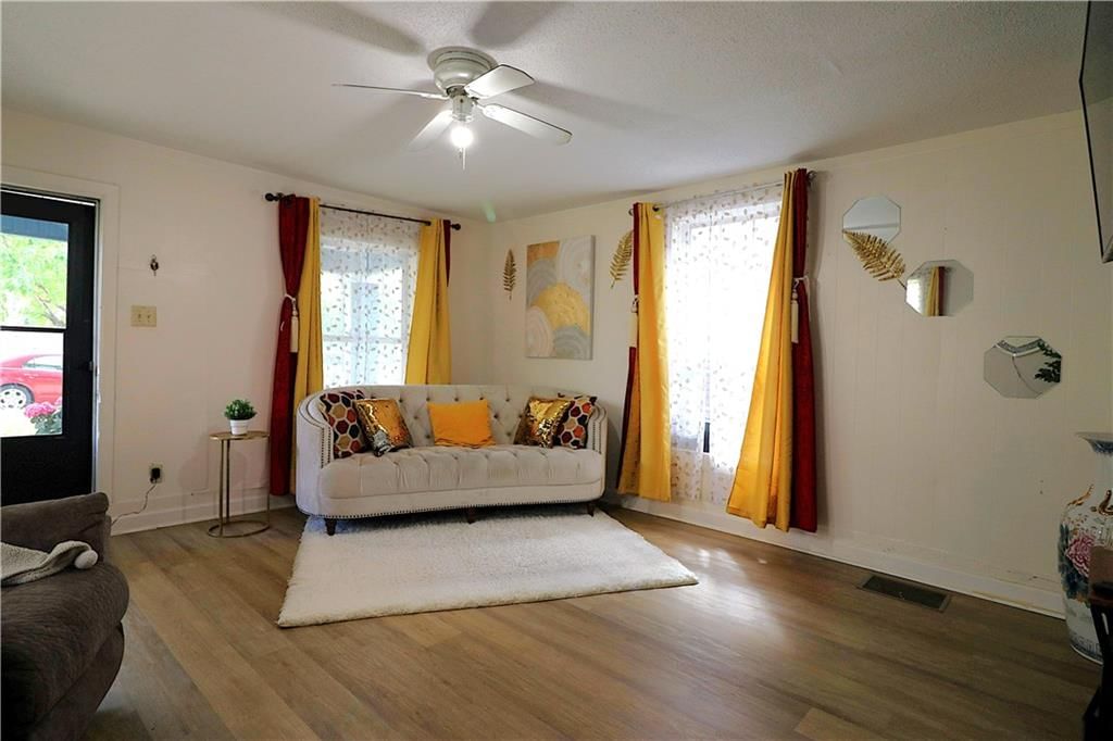 720 Oakland Avenue — photo 6