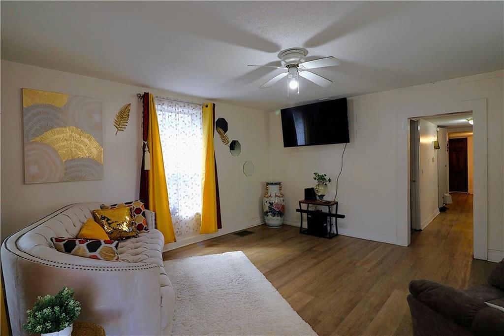 720 Oakland Avenue — photo 8