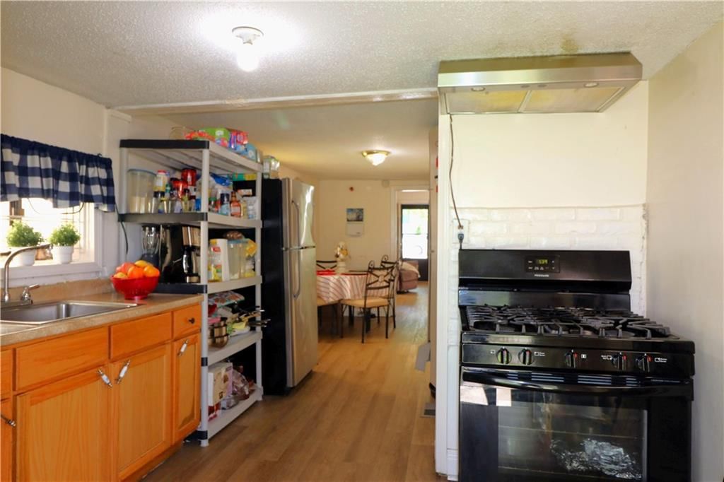 720 Oakland Avenue — photo 16