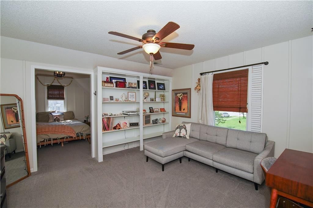 920 SW Blazing Star Drive — photo 25