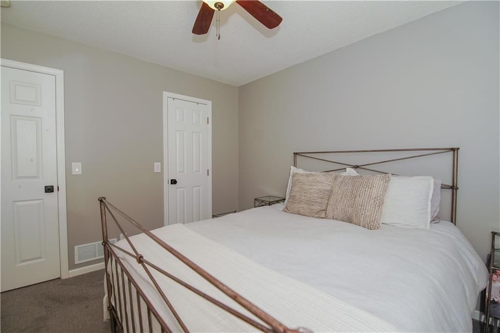 920 SW Blazing Star Drive — photo 34