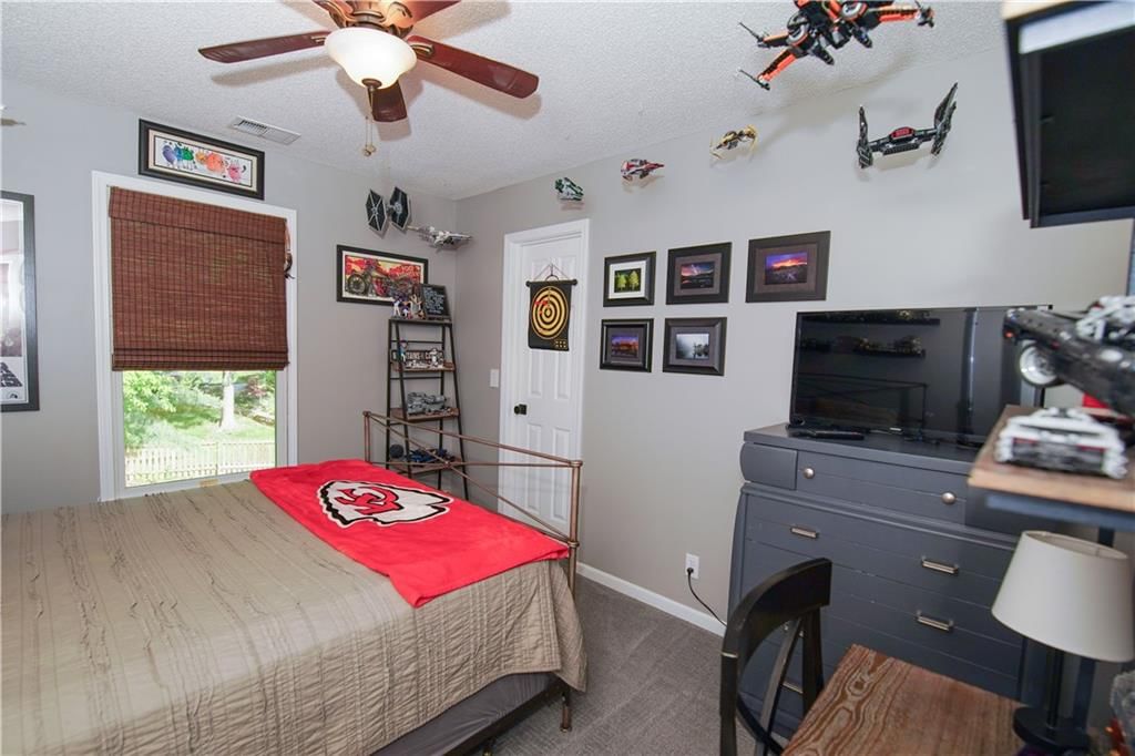 920 SW Blazing Star Drive — photo 35