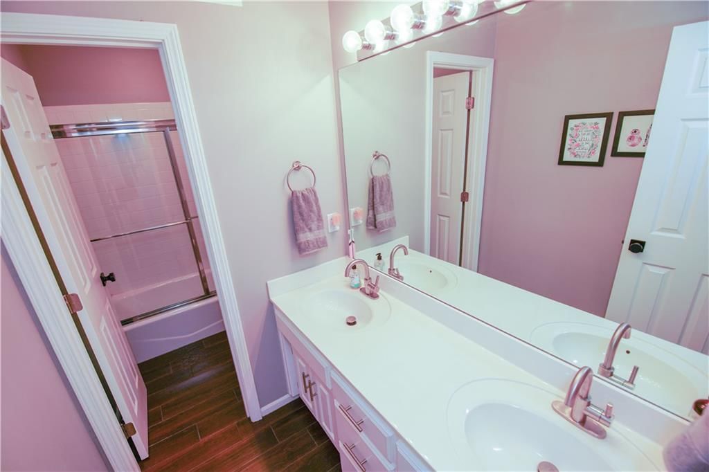 920 SW Blazing Star Drive — photo 37