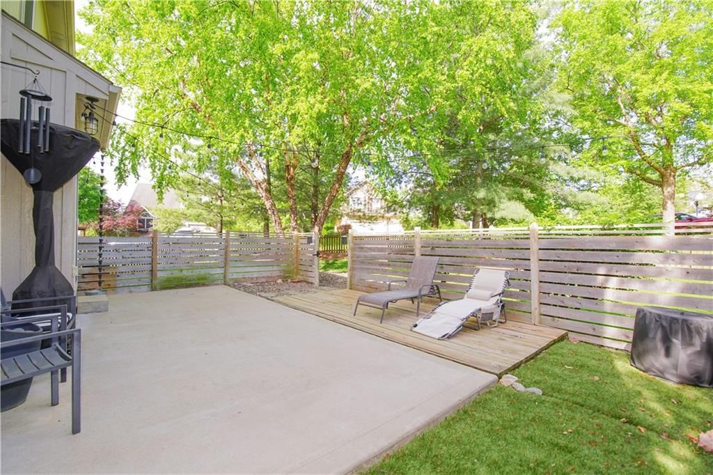 920 SW Blazing Star Drive — photo 38