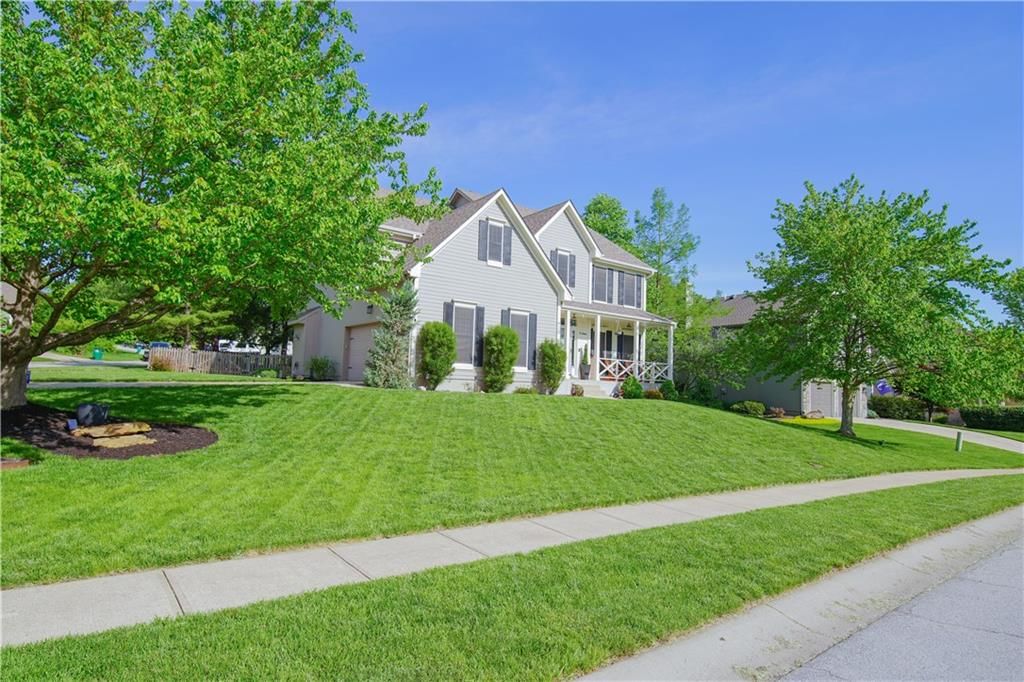 920 SW Blazing Star Drive — photo 47