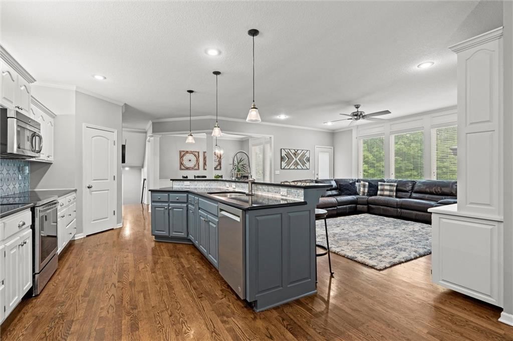 8385 Frederick Court — photo 12