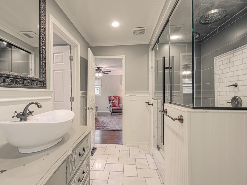 1004 Tam O Shanter Drive — photo 27