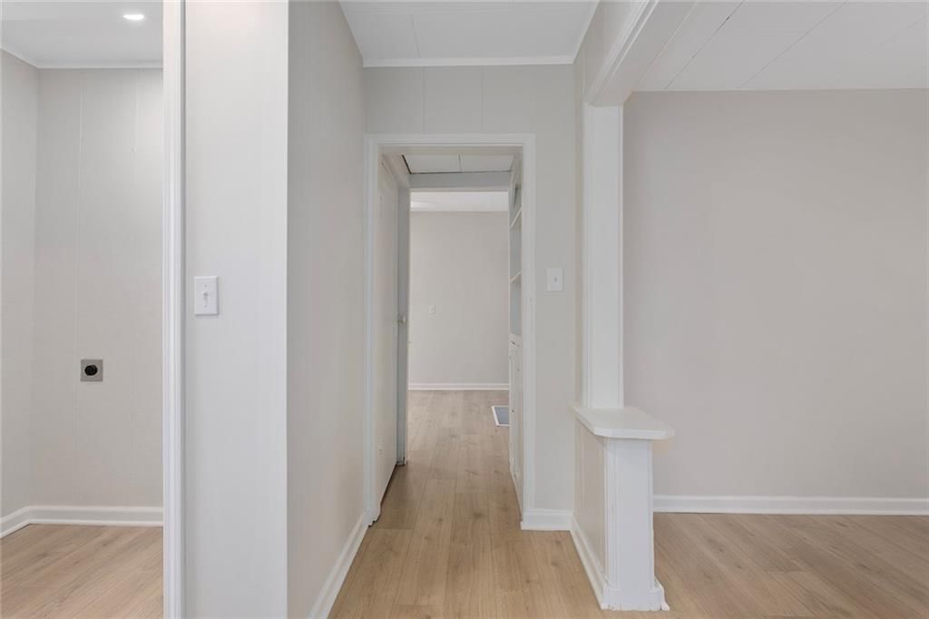 Photo 6 of 22 - 4433 N Jackson Avenue