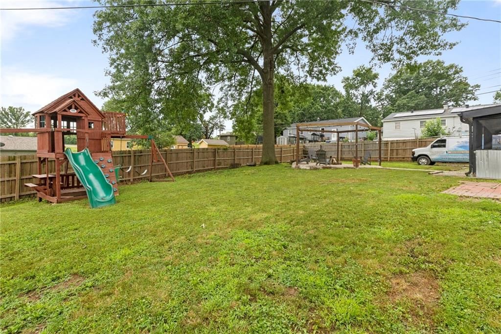 8111 Orville Avenue — photo 35