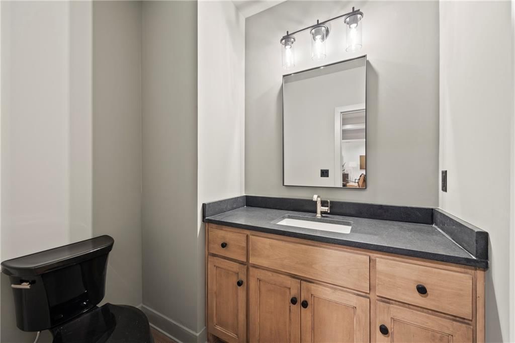 17008 Rosehill Street — photo 32