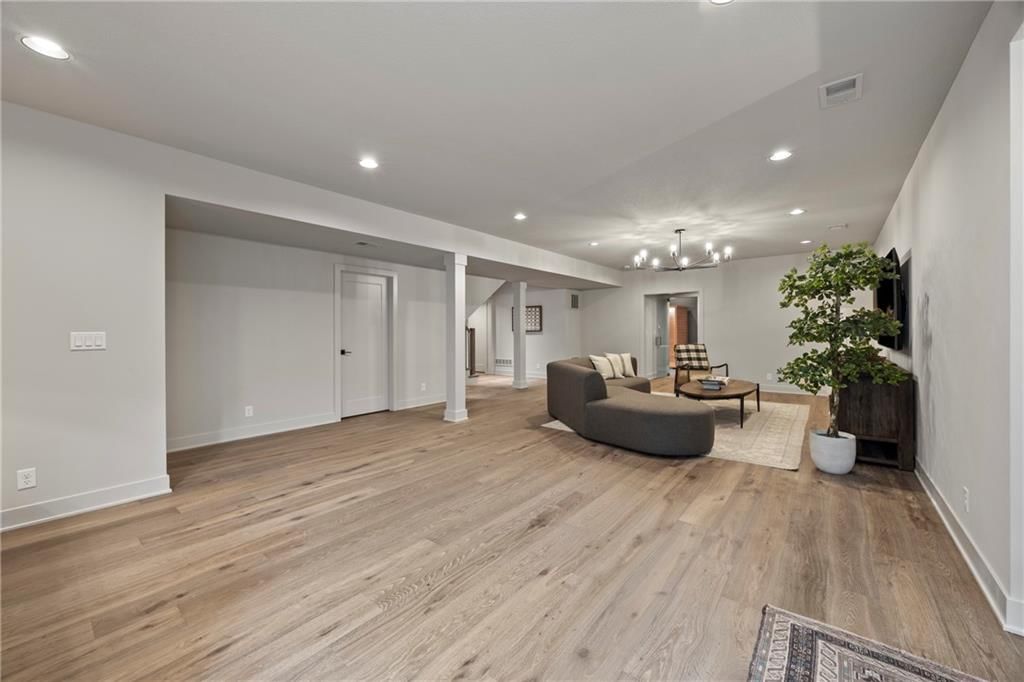 17008 Rosehill Street — photo 35